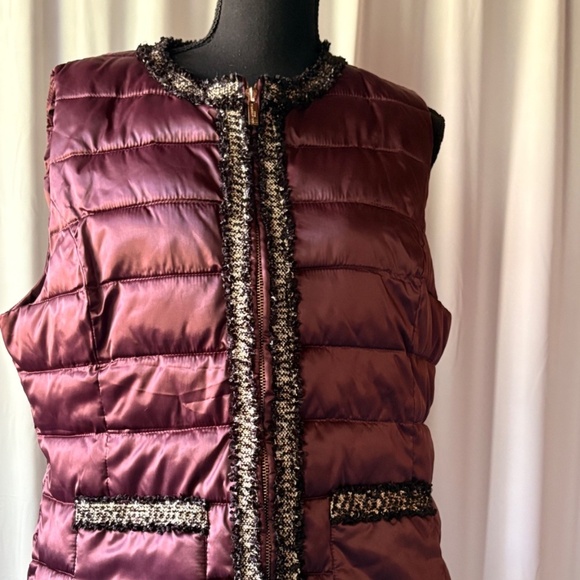 Karl Lagerfeld Women's Full Zip Burgundy Vest w Fringe Accents - Large - Picture 1 of 12